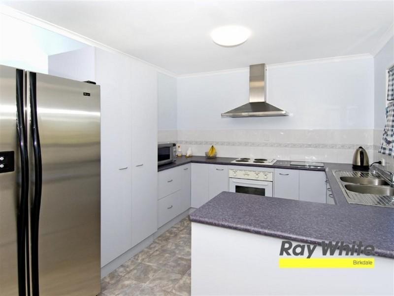 13 Malling Street, Birkdale QLD 4159