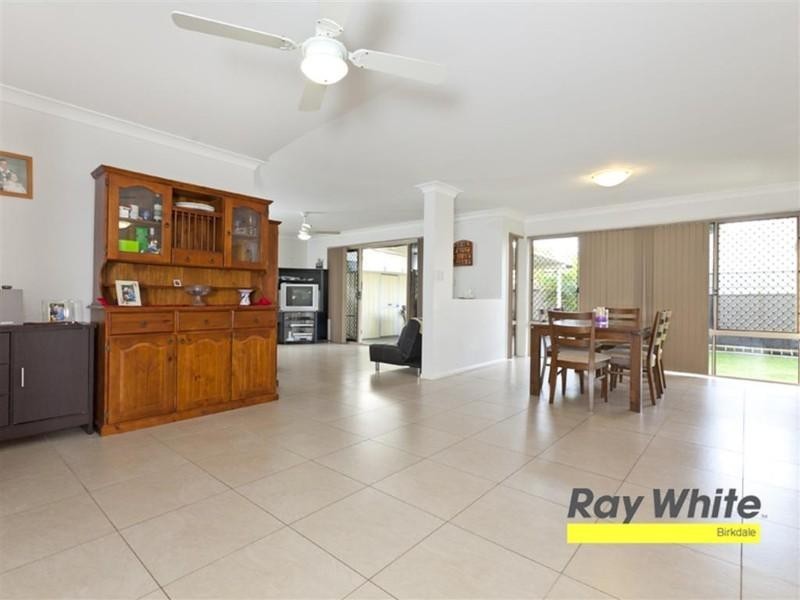35 Sunningdale Drive, Redland Bay QLD 4165