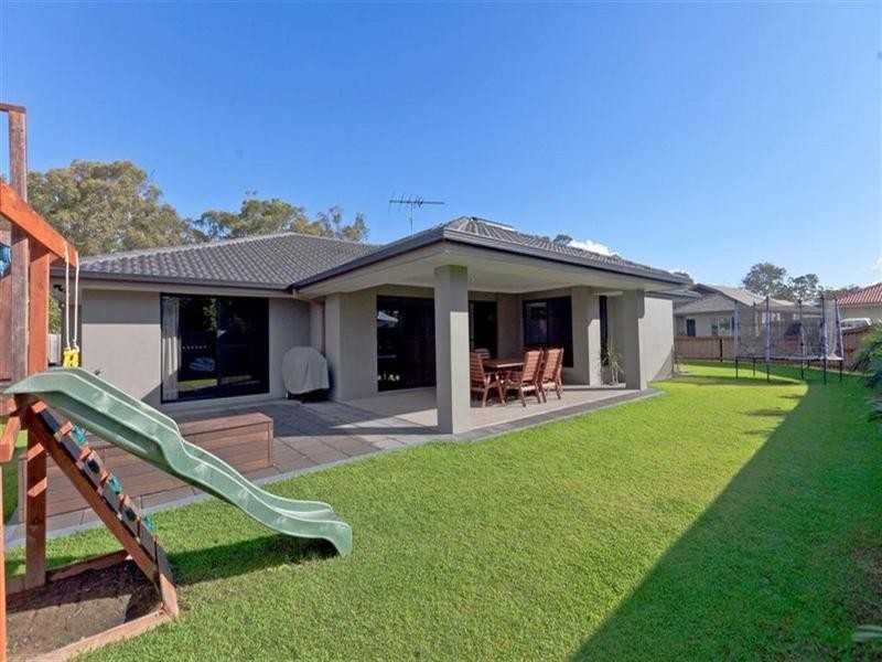 3 Indigo Street, Redland Bay QLD 4165