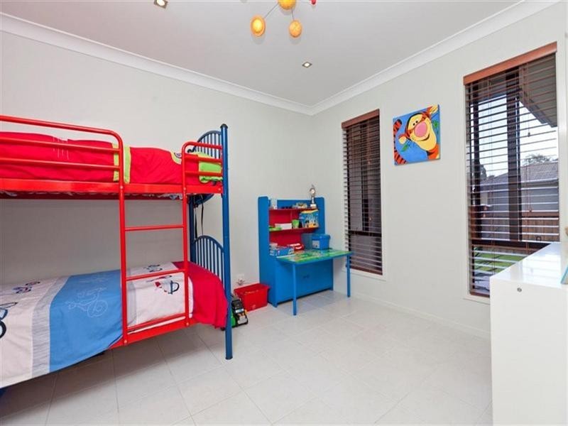 3 Indigo Street, Redland Bay QLD 4165