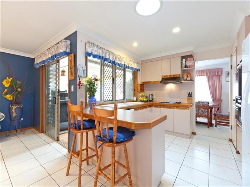 16 Drake Street, Wellington Point QLD 4160