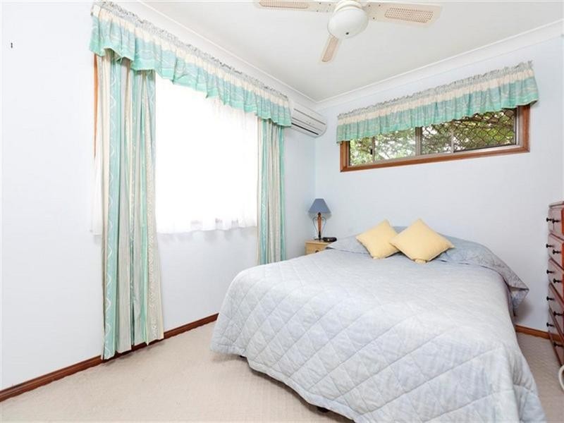 16 Drake Street, Wellington Point QLD 4160