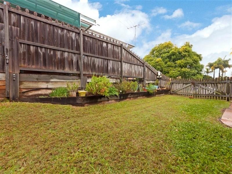 16 Drake Street, Wellington Point QLD 4160