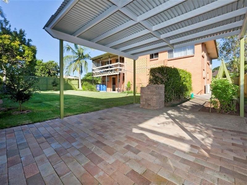 12 Estelle Street, Birkdale QLD 4159
