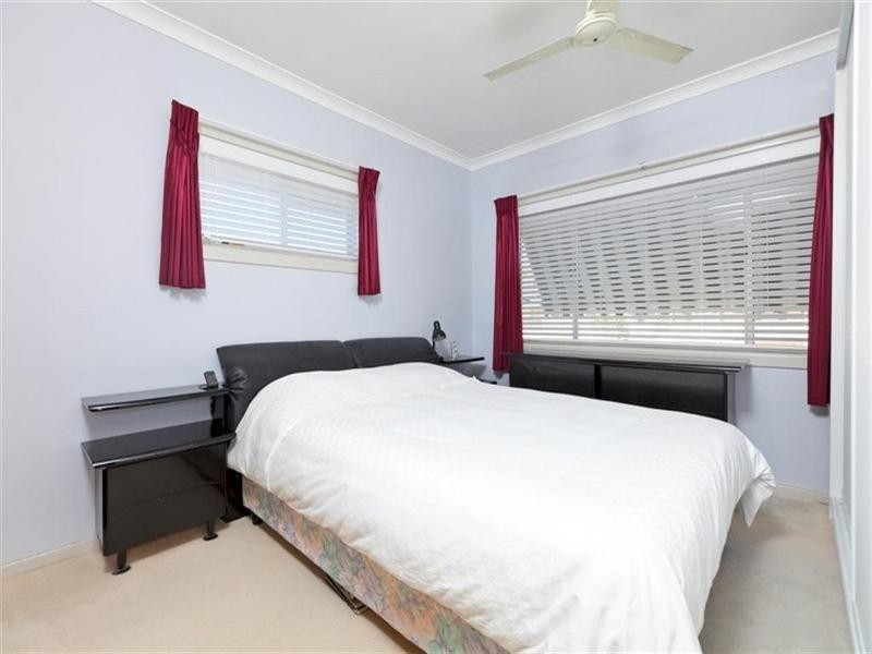 12 Estelle Street, Birkdale QLD 4159