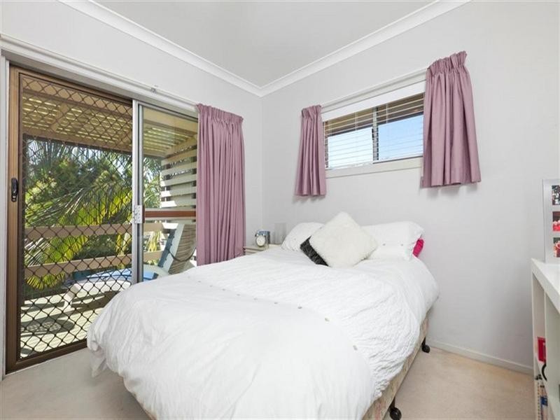 12 Estelle Street, Birkdale QLD 4159