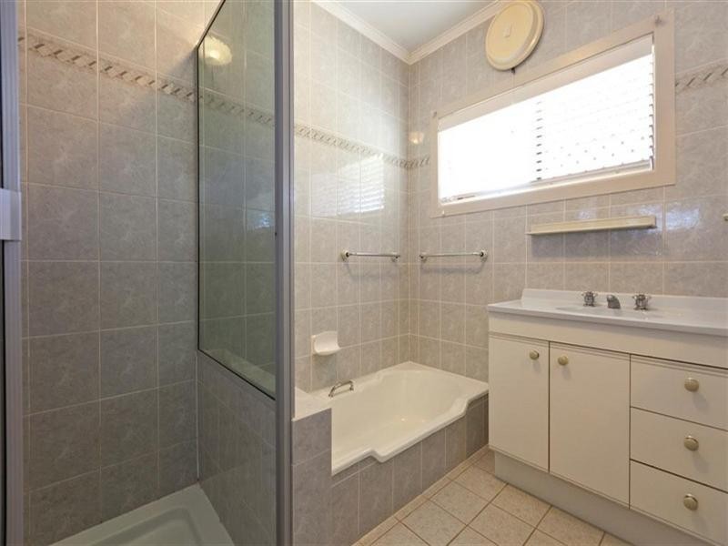 12 Estelle Street, Birkdale QLD 4159