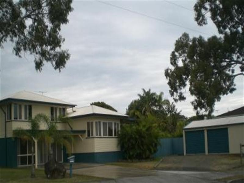 267 RAILWAY Parade, Birkdale QLD 4159