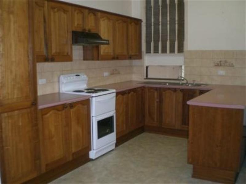 267 RAILWAY Parade, Birkdale QLD 4159