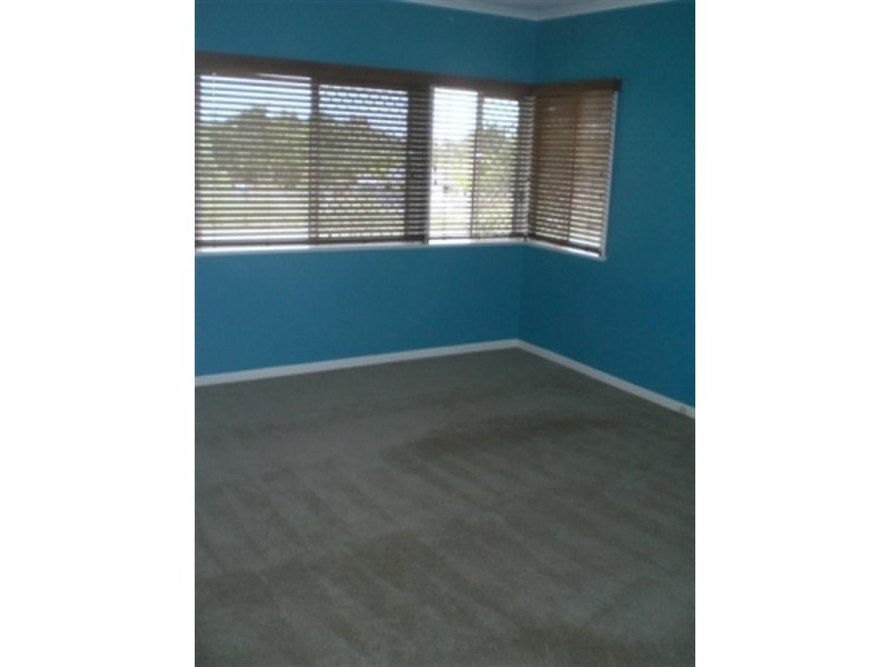 267 RAILWAY Parade, Birkdale QLD 4159