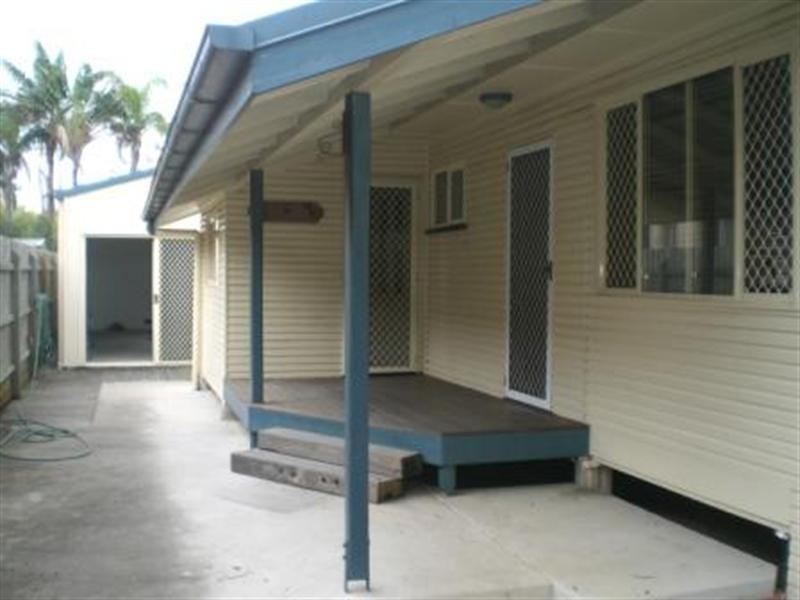 267 RAILWAY Parade, Birkdale QLD 4159