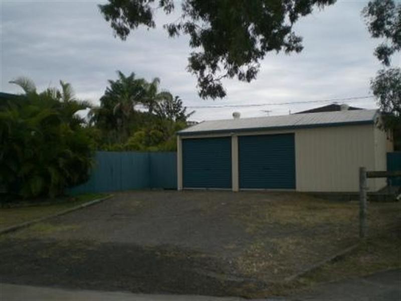 267 RAILWAY Parade, Birkdale QLD 4159