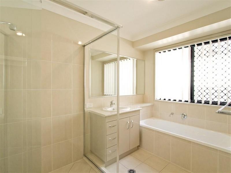 12 Liner Street, Wellington Point QLD 4160