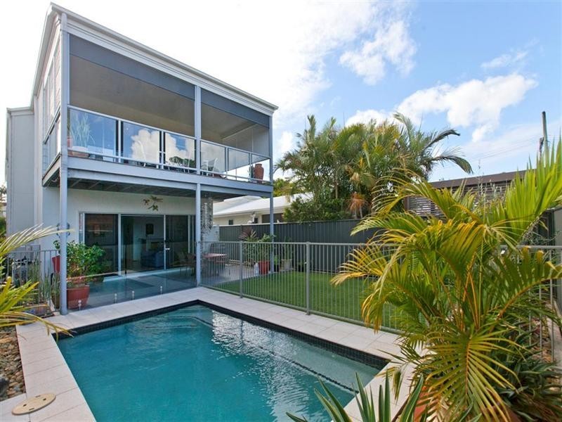 133 Passage Street, Cleveland QLD 4163