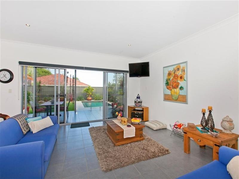 133 Passage Street, Cleveland QLD 4163