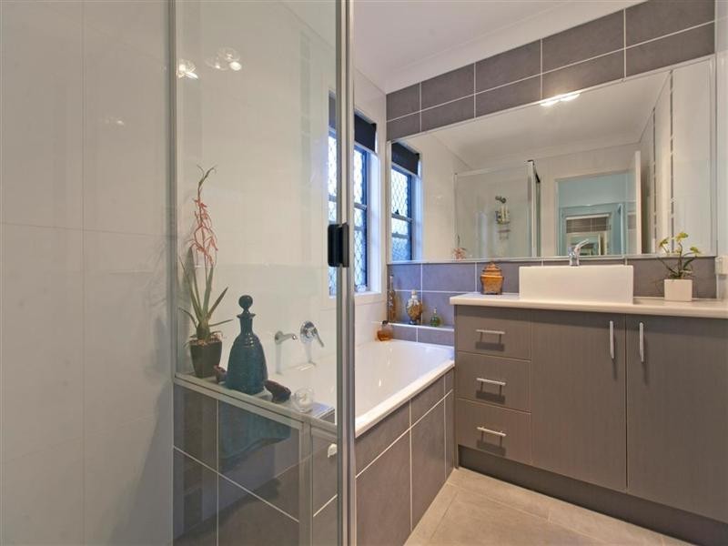 133 Passage Street, Cleveland QLD 4163