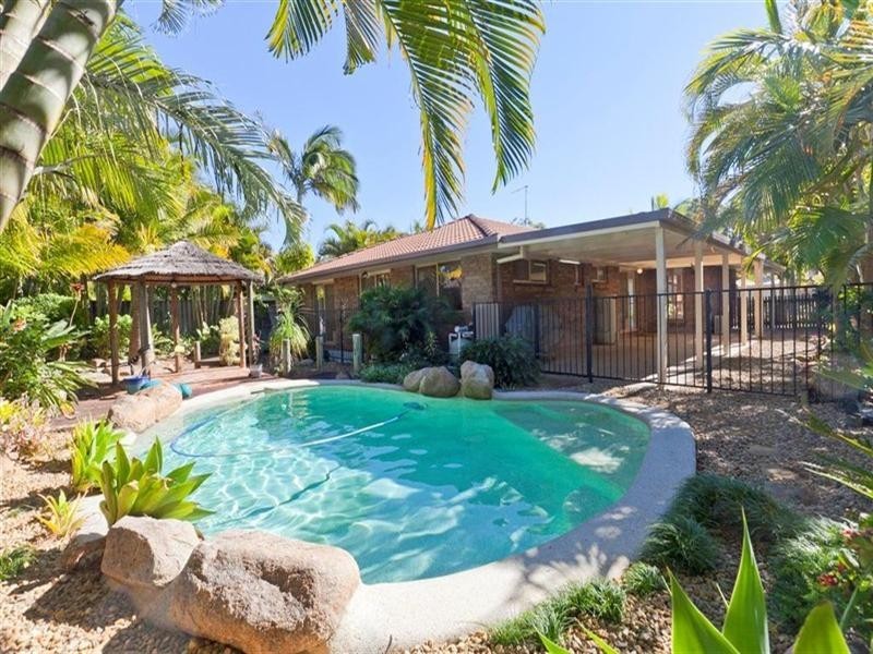 20 Pinelands Circuit, Redland Bay QLD 4165