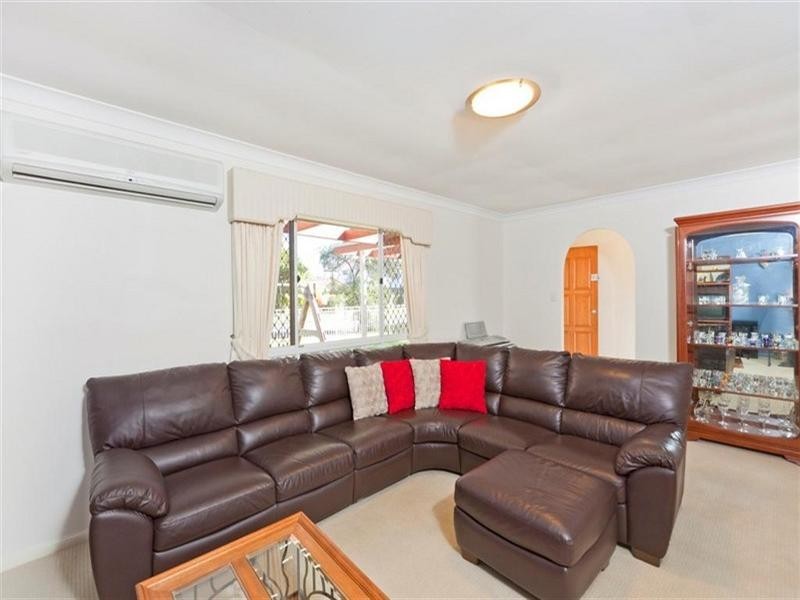 21 Makaha Drive, Birkdale QLD 4159