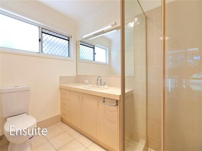 21 Makaha Drive, Birkdale QLD 4159