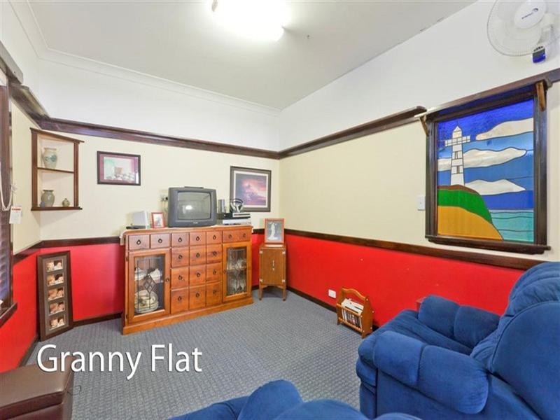 21 Makaha Drive, Birkdale QLD 4159