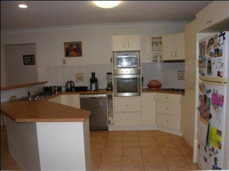 12 GOODENIA Court, Birkdale QLD 4159