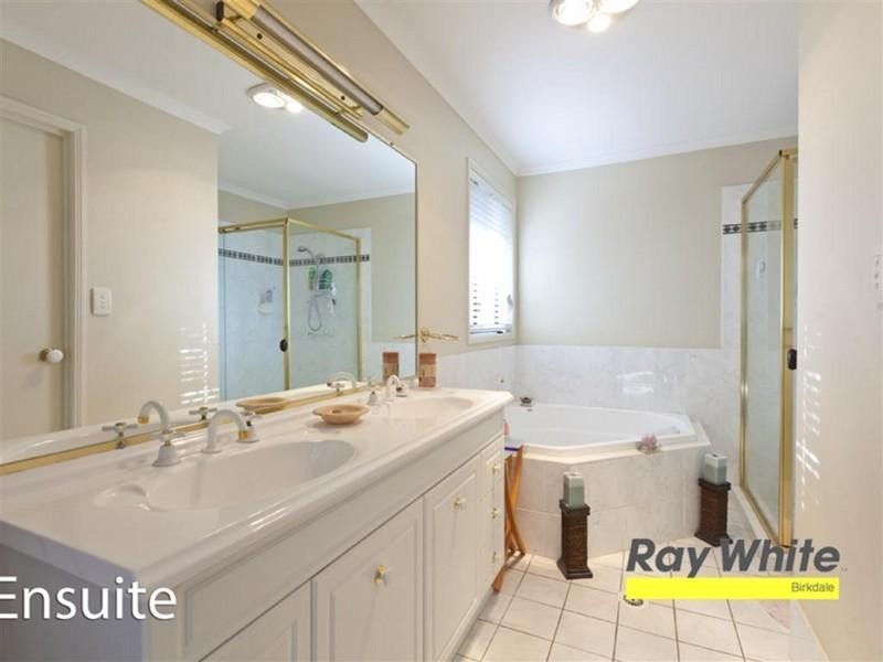 44 Campbell Street, Wakerley QLD 4154