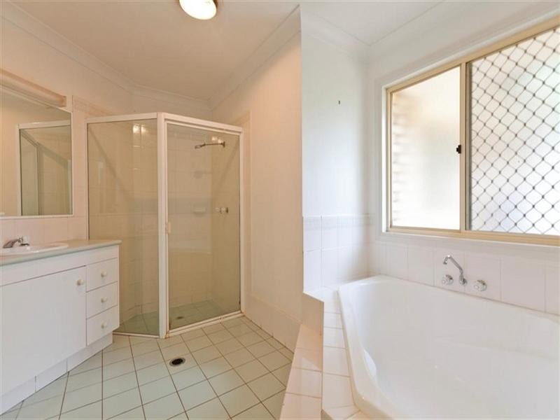 24 Ashley Court, Wellington Point QLD 4160