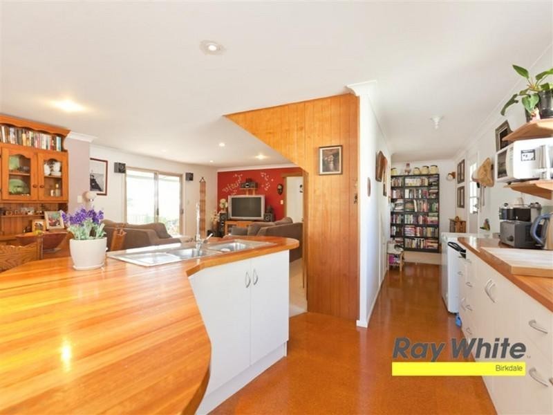 32 Muriel Street, Redland Bay QLD 4165