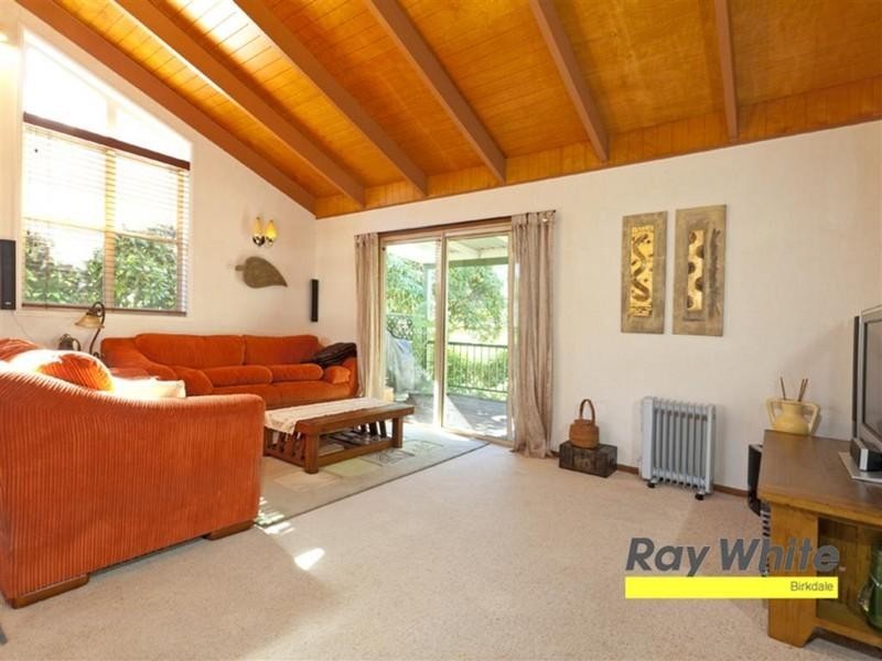 32 Muriel Street, Redland Bay QLD 4165