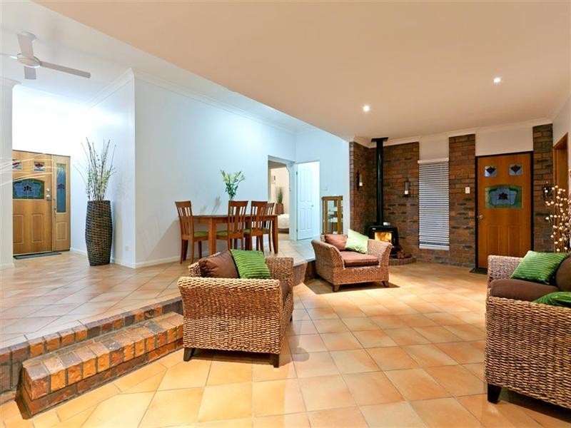 23 Beatty Road, Thorneside QLD 4158