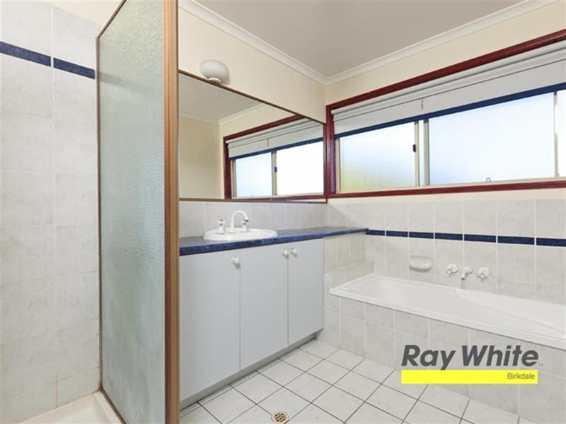 2 Galley Way, Birkdale QLD 4159