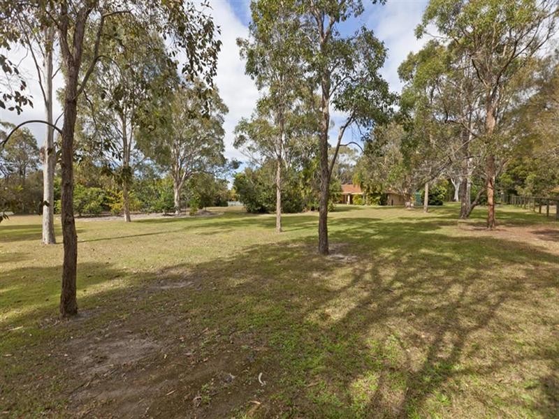 15 Melaleuca Drive, Capalaba QLD 4157