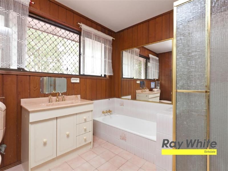 53 Larbonya Crescent, Capalaba QLD 4157