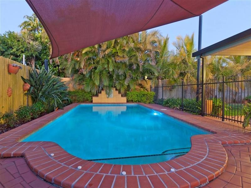 6 Marc Place, Cleveland QLD 4163