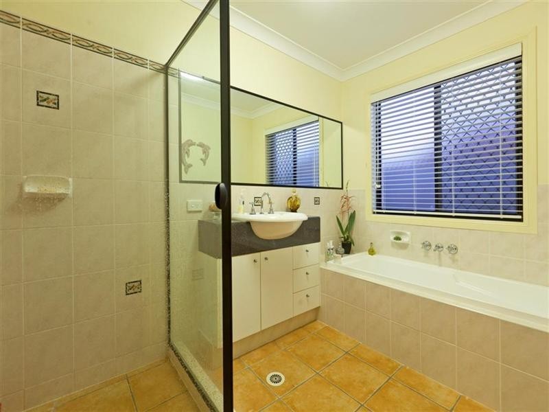 6 Marc Place, Cleveland QLD 4163