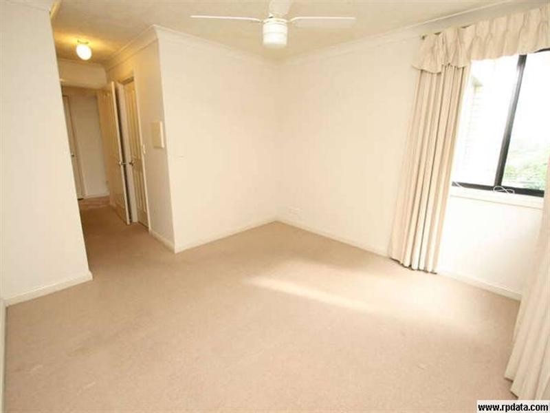 1/20 Norman Crescent, Norman Park QLD 4170