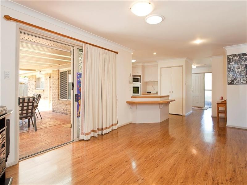 43 Gundagai Drive, Capalaba QLD 4157