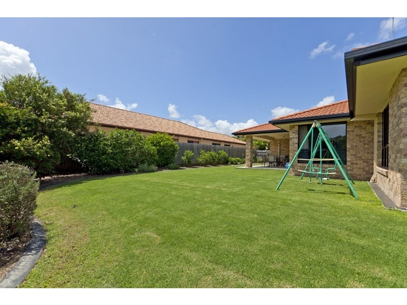 6 BUSH CHERRY Place, Thornlands QLD 4164