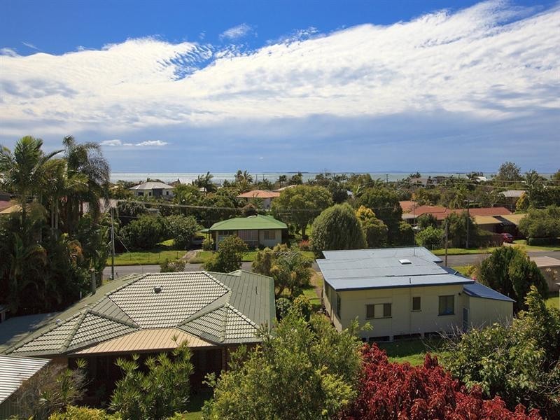 15 Claremont Street, Birkdale QLD 4159