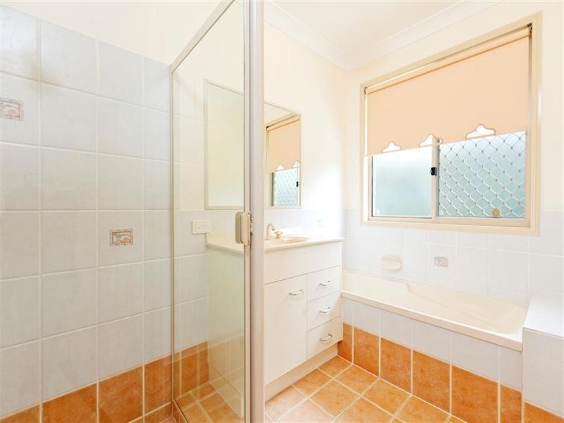 5 Lyre Court, Birkdale QLD 4159