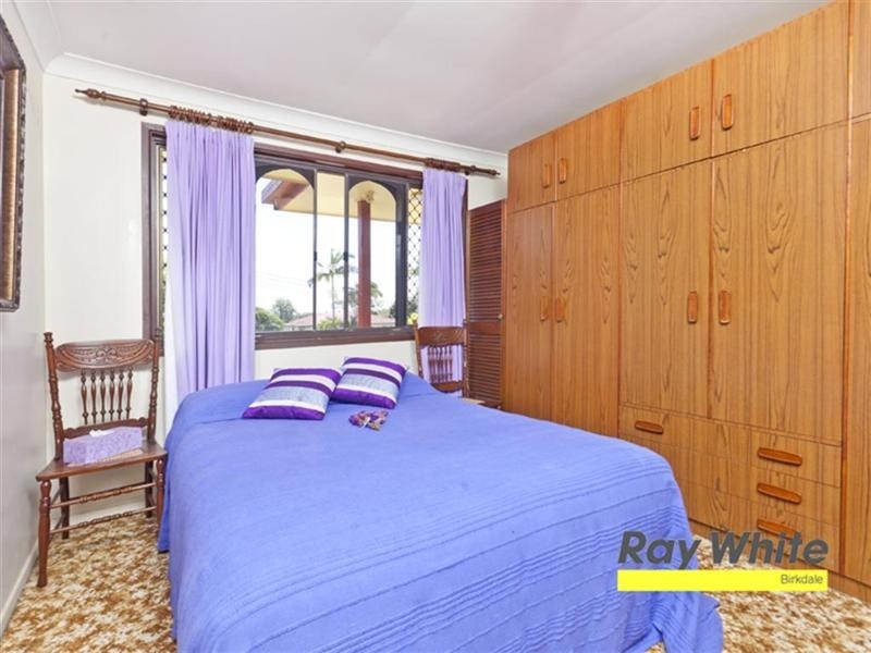 2 Parakeet Street, Birkdale QLD 4159