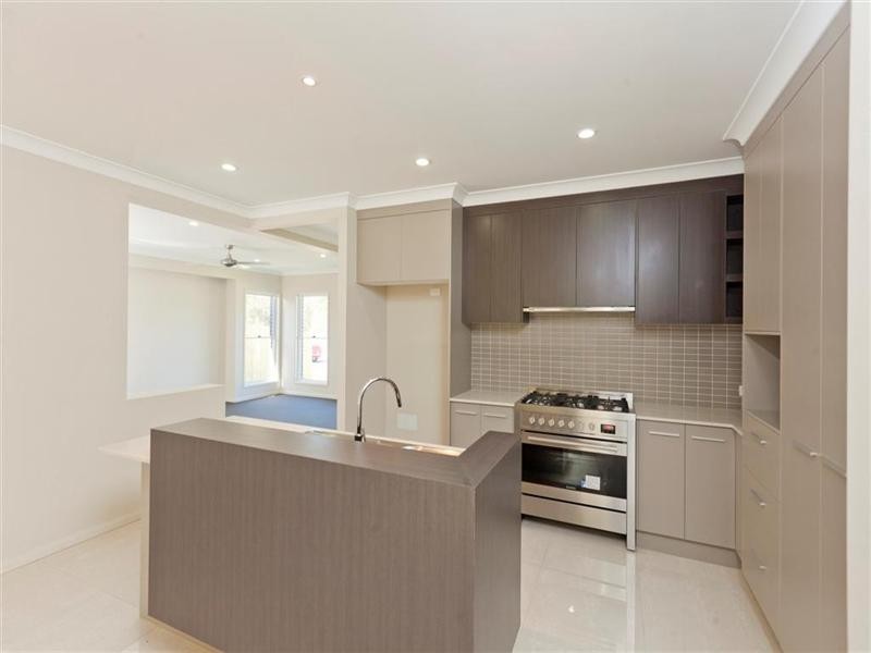 4 Anhs Place, Wellington Point QLD 4160