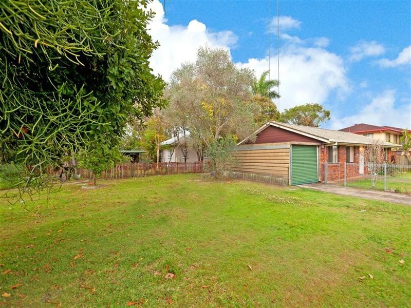 2 Makaha Drive, Birkdale QLD 4159