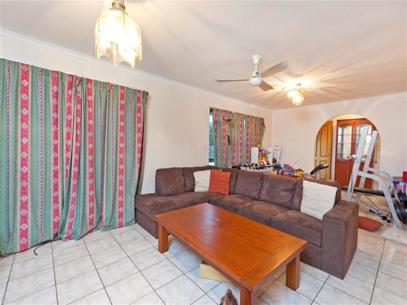 2 Makaha Drive, Birkdale QLD 4159