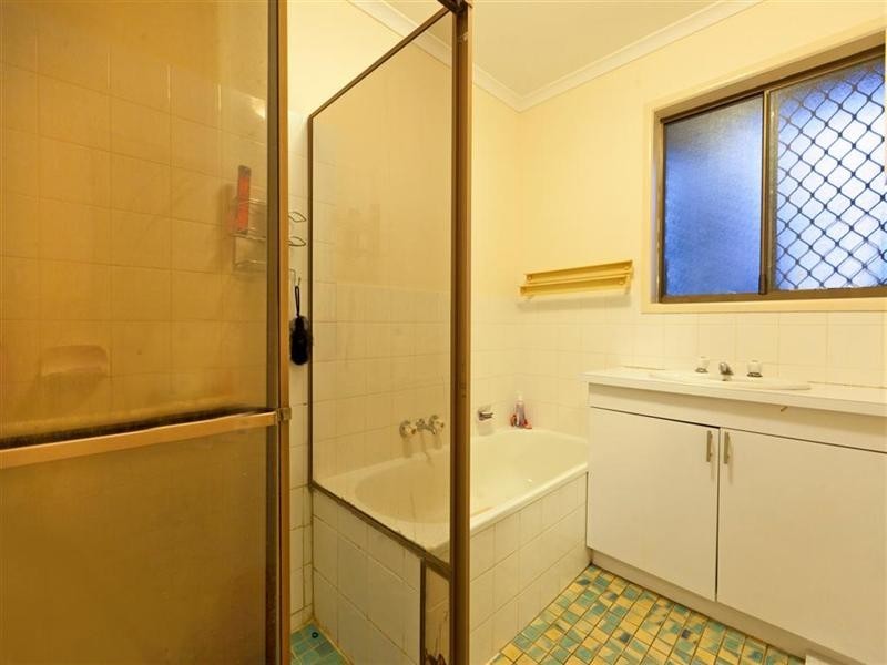 2 Makaha Drive, Birkdale QLD 4159