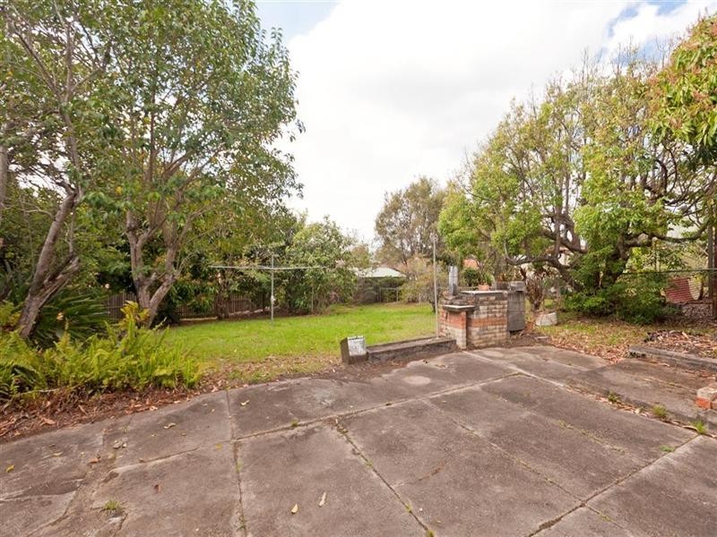 11 Florence Street, Carina QLD 4152