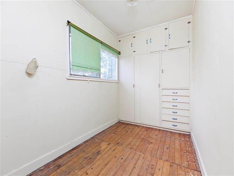 11 Florence Street, Carina QLD 4152