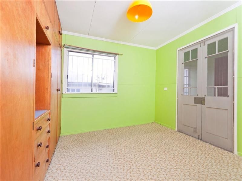 11 Florence Street, Carina QLD 4152