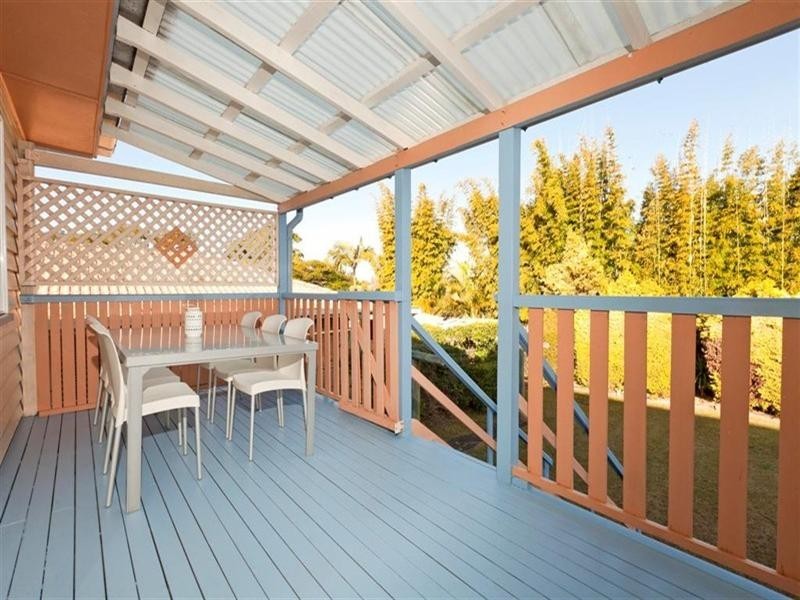 30 CARNATION Street, Wynnum QLD 4178