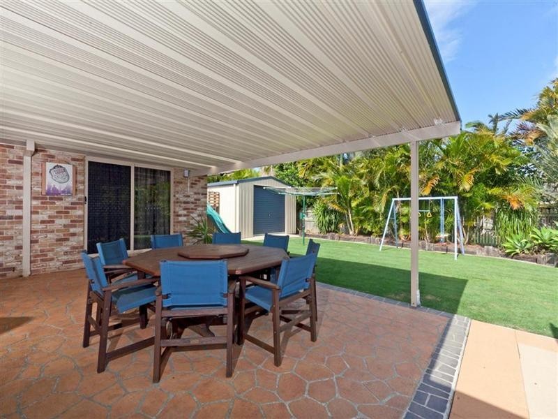24 Farnham Street, Wellington Point QLD 4160